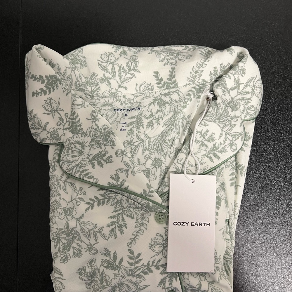 COZY EARTH: NWT Women's Bamboo Stretch-Knit Long Sleeve Pajama Top - Picture 5 of 6